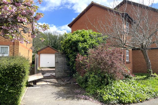 Thumbnail Parking/garage for sale in Abbotswood Way, Hayes