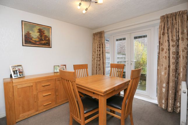 84, Craig Road, Stockport photo 4