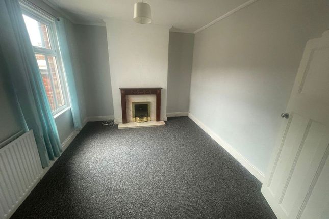 19, Cedar Road, Darlington photo 3