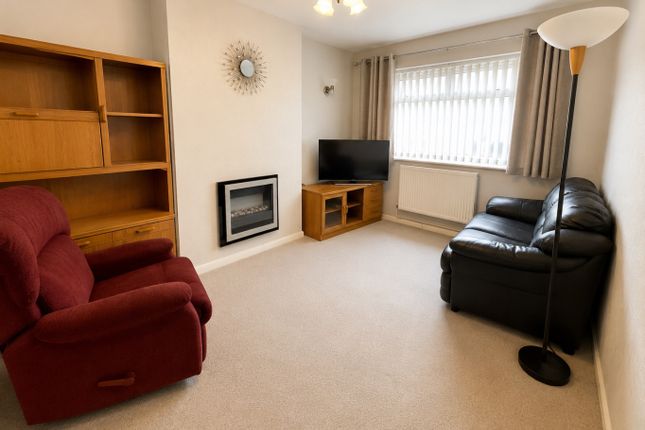 22 Byron Road, Luton, Bedfordshire photo 2