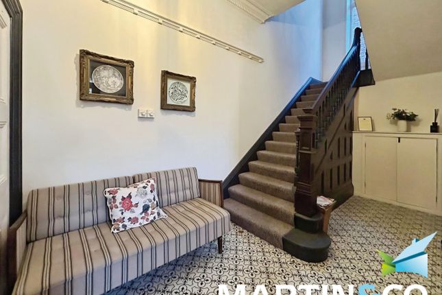 Flat 2, Kensington Court, Wakefield photo 5