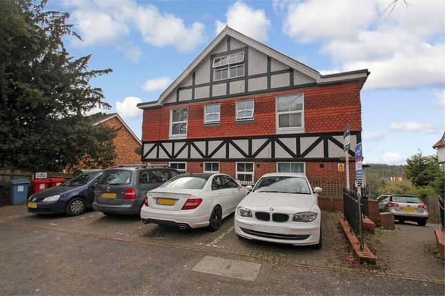 Studio to rent in Priory Road, High Wycombe