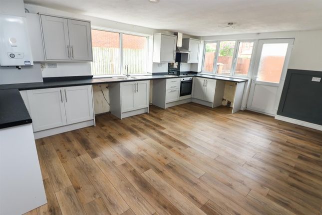 Thumbnail End terrace house for sale in Upper Chirk Bank, Chirk Bank, Wrexham