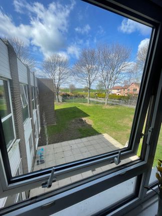 Flat to rent in St. Clements Court, South Kirkby, Pontefract