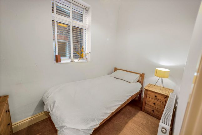 Flat for sale in Barlow Moor Road, Didsbury, Manchester