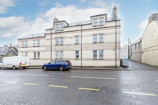 Thumbnail Flat for sale in Beneagles Court, Auchterarder