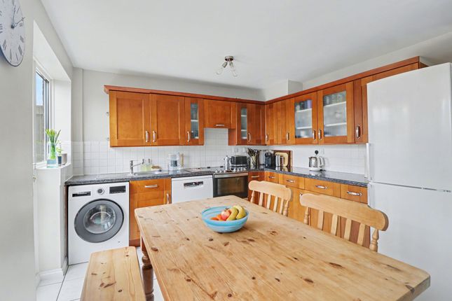 57 Ambleside, Southampton photo 3