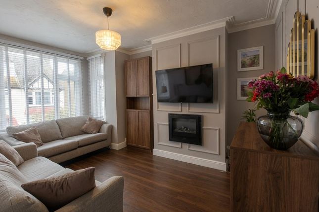 15a, Westminster Drive, Westcliff-On-Sea photo 2
