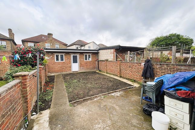 75, Featherstone Road, Southall photo 3