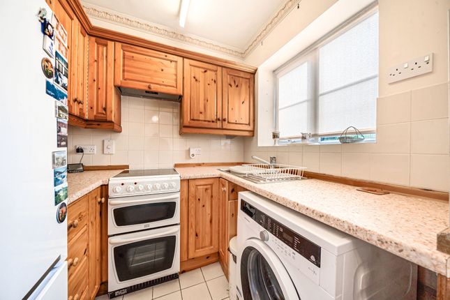 Flat for sale in Cambridge Road, Southend-On-Sea