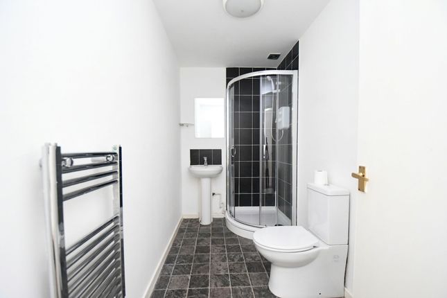 Flat 1, 492 Liverpool Road, Manchester photo 4