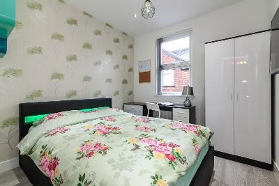 Terraced house to rent in Albion Rd, Fallowfield Manchester