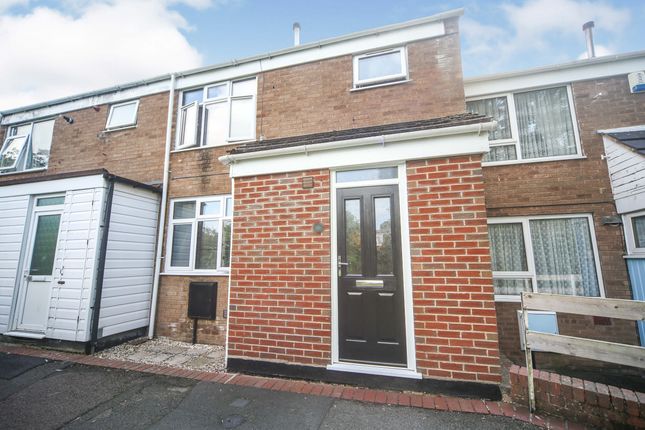 Thumbnail Terraced house for sale in Eathorpe Close, Redditch