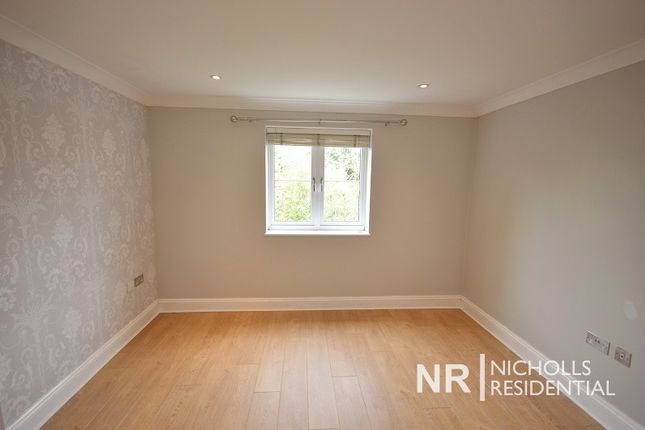 Flat for sale in Epsom Road, Epsom, Surrey.