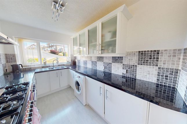 19, Greenacres Drive, Halifax photo 4