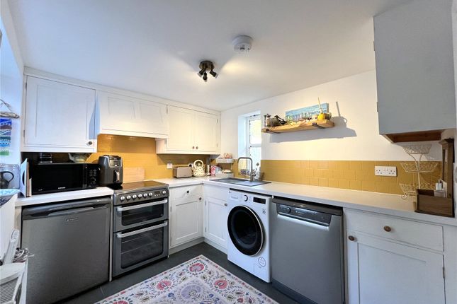 33, West Street, Somerset photo 3