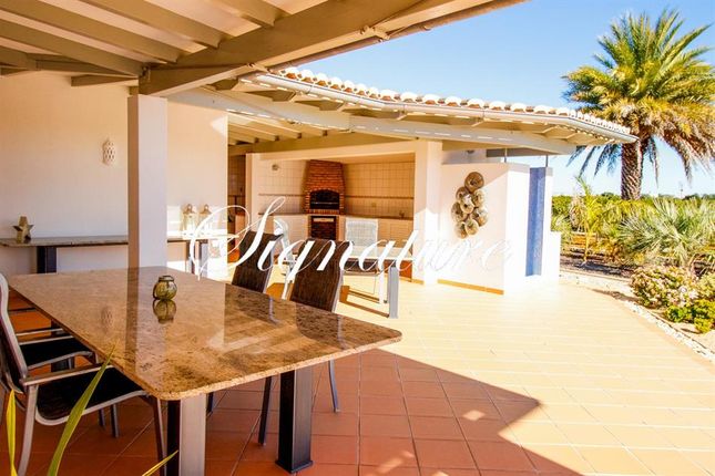 Villa for sale in União Das Freguesias De Luz De Tavira E Santo Estêvão, 8800, Portugal