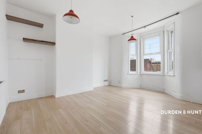 49c Grosvenor Road, London photo 2