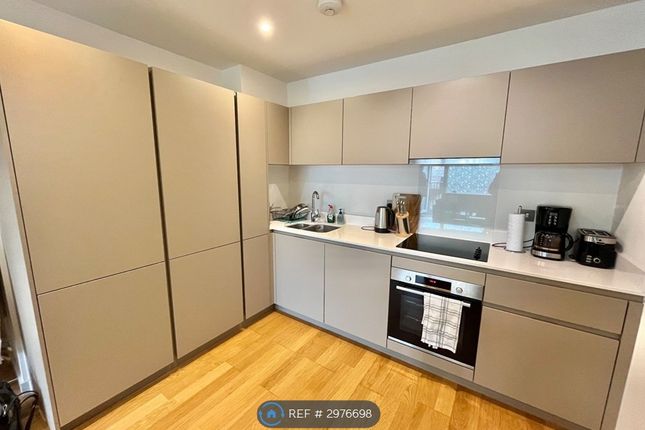 Genteel House, Samara Drive, Southall photo 3