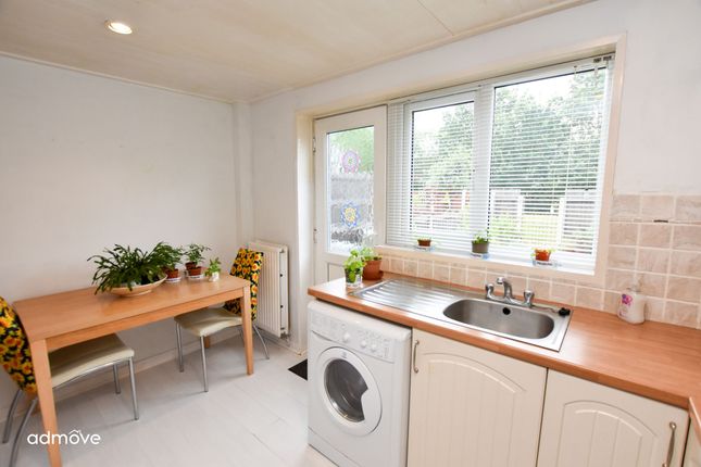 46 Little Brook Road, Sale photo 4