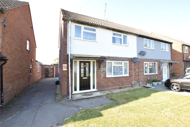 Thumbnail Semi-detached house to rent in Woodside Way, Reading, Berkshire