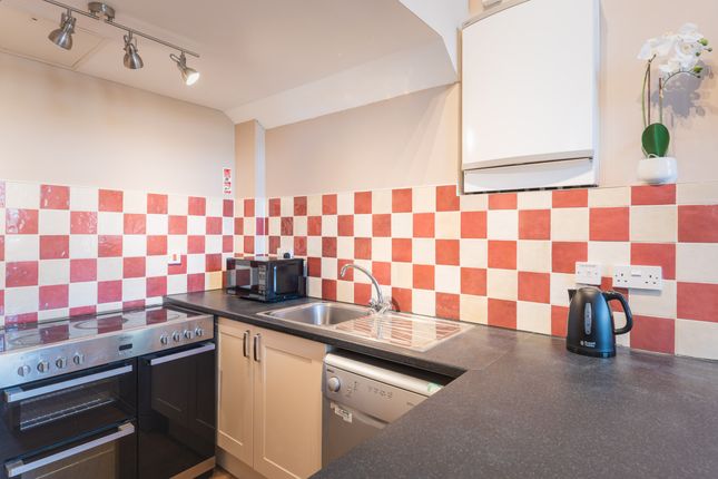 Flat L Bishop Blackall School, Flat L Bishop Blackall School, Exeter photo 3