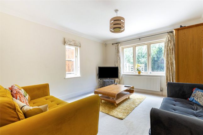 Copper Beech House,, Trebor Avenue, Surrey photo 4