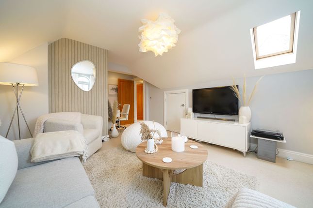 Mews house for sale in Dunscar Grange, Bromley Cross, Bolton