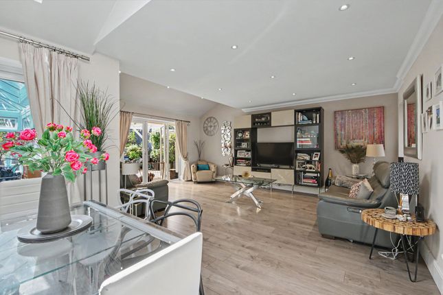 67 Gainsford Road, Southampton photo 2