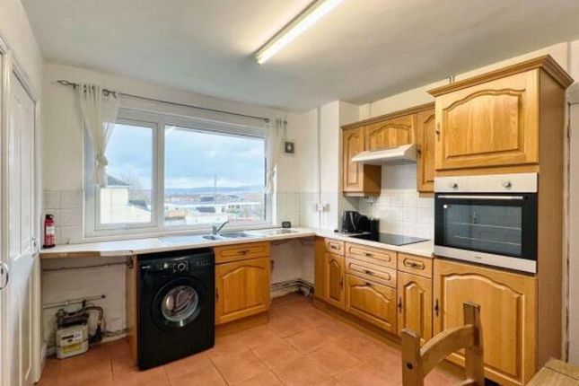 3a Bakers Way, Bridgend photo 4