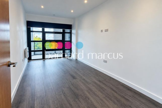 Unit 147, Shackleton House, 209, Purley Way, CROYDON photo 4