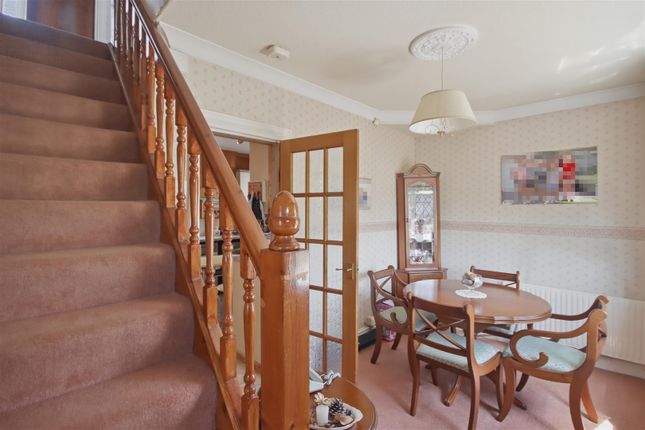 6, Highfield Avenue, Chesterfield photo 4