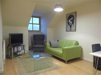 Flat to rent in Flat 3, 1A Sykefield Avenue, Leicester