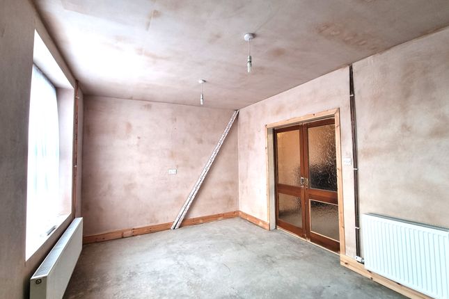 5, Arthur Street, Ammanford photo 2
