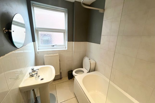 Flat 2, Nottingham photo 4