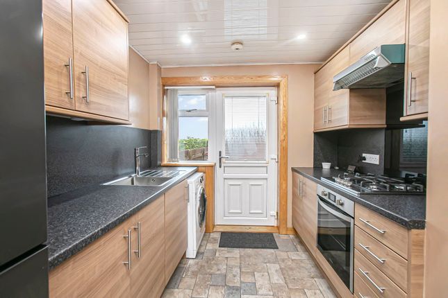 45, Allan Park, Hill of Beath photo 4