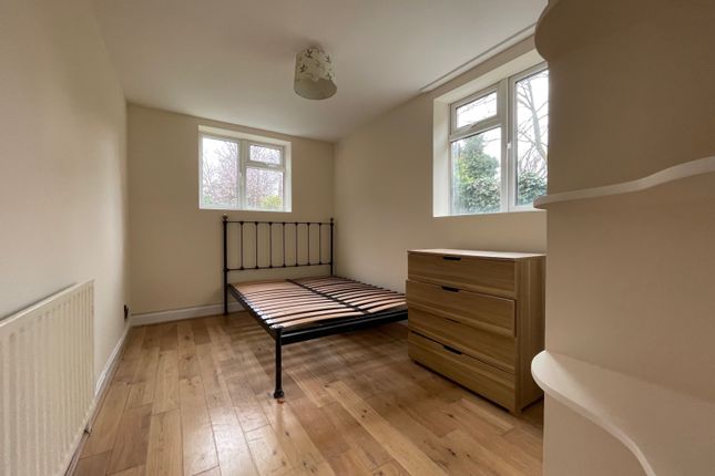Thumbnail Room to rent in Barnwell Road, Brixton, London