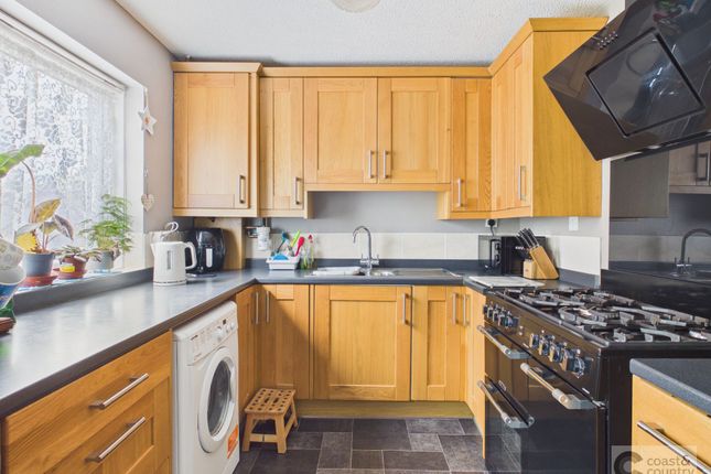 1 Valley Path, Newton Abbot photo 4