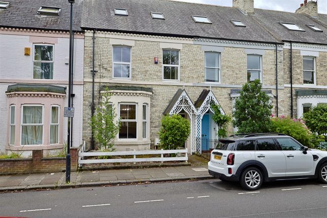Holly Avenue, Newcastle Upon Tyne photo 5