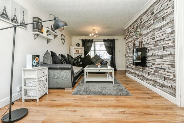 31, Stewart Road, Worksop photo 3