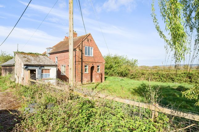 Thumbnail Detached house for sale in Smalls Hill Road, Leigh, Reigate
