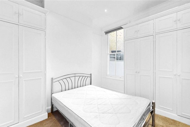 Flat for sale in Montholme Road, Wandsworth Common, Clapham, London