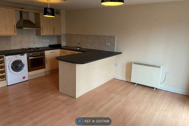 Apartment, Water Royd Lane, Mirfield photo 2