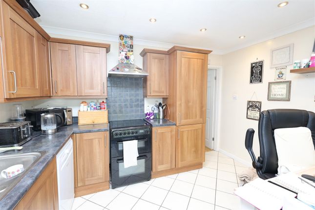Chesterfield Drive, Sevenoaks photo 5