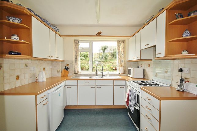73, Marlborough Crescent, Long Hanborough photo 3