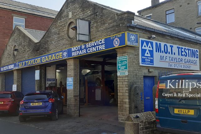 Thumbnail Retail premises for sale in Thackley Old Road, Shipley