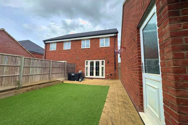 1, Botany Mews, Aylesbury photo 4
