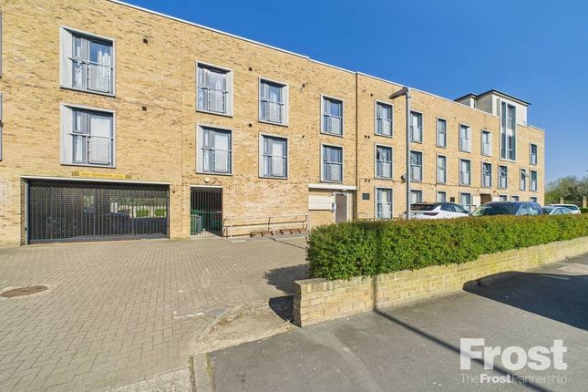 1-bed flat on 7 Two Rivers Court,, Hatton Road, Bedfont, £205,000
