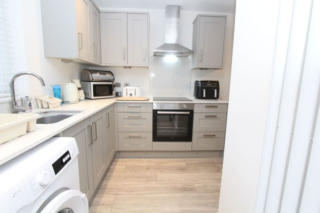 60, Coppice Lane, Brierley Hill photo 3