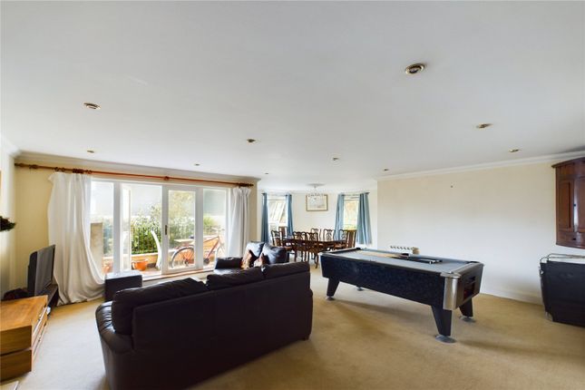 15 Regent House, Park Heights,, Old St. Johns Road, Jersey photo 3